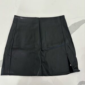 Leather black mini skirt size L
